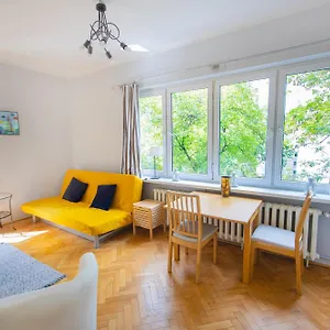 https://hoza-str-apt-great-location-close-to-everything.warsawhotelspoland.com